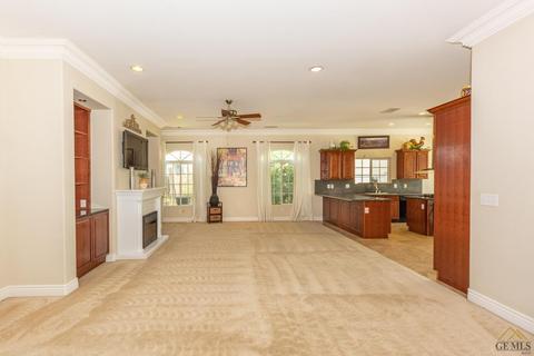 10326 Bluffshadow Dr, Bakersfield, CA 93306 photo 4