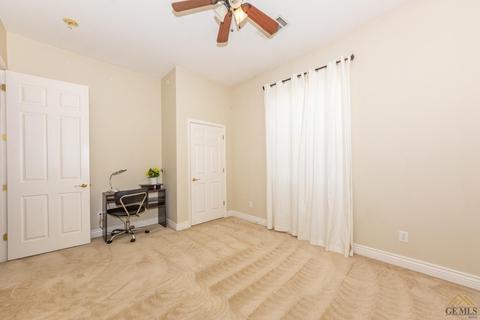 10326 Bluffshadow Dr, Bakersfield, CA 93306 photo 25