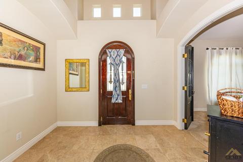 10326 Bluffshadow Dr, Bakersfield, CA 93306 photo 2