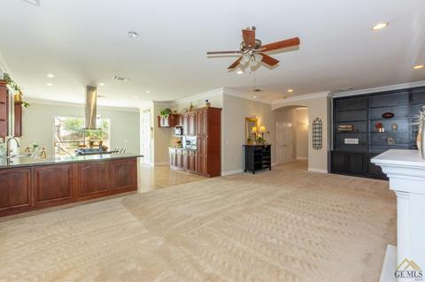 10326 Bluffshadow Dr, Bakersfield, CA 93306 photo 9