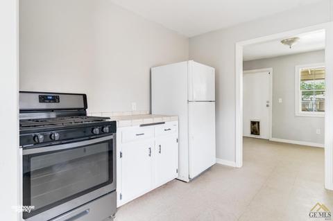 117 Taylor St, Taft, CA 93268 photo 9