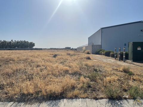 608 Workman St, Bakersfield, CA 93307 photo 5