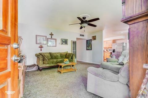 617 Polk St, Taft, CA 93268 photo 3