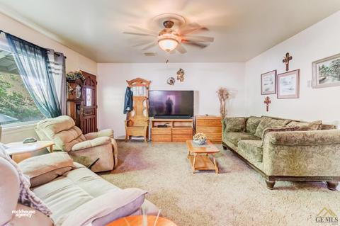 617 Polk St, Taft, CA 93268 photo 4