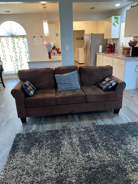 1306 E 19th St, Bakersfield, CA 93305 photo 6