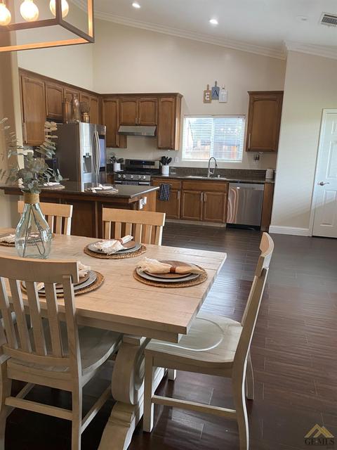 711 Rodeo St, Shafter, CA 93263 photo 8