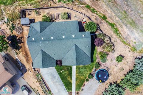 20424 Sierra Ave, Tehachapi, CA 93561 photo 3
