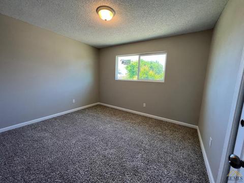 257 Atkinson Ave, Shafter, CA 93263 photo 7