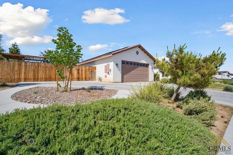 712 Rodeo St, Shafter, CA 93263 photo 4