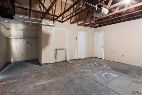 575 Mark Ave, Shafter, CA 93263 photo 17