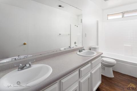 575 Mark Ave, Shafter, CA 93263 photo 14
