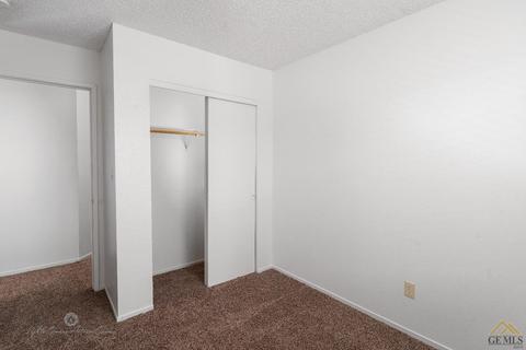 575 Mark Ave, Shafter, CA 93263 photo 16