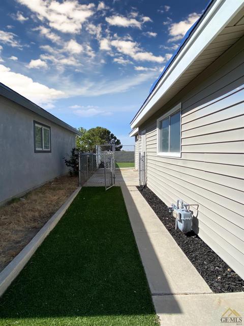 208 Sunset Ln, Taft, CA 93268 photo 4