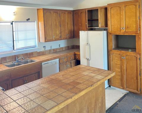 941 E Trotter Ave, Mojave, CA 93501 photo 4