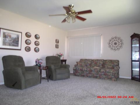1026 Oak Ave, Wasco, CA 93280 photo 3