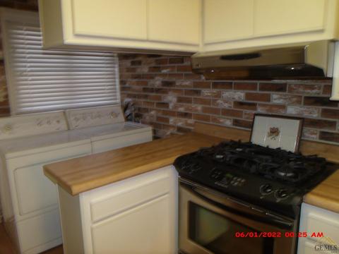 1026 Oak Ave, Wasco, CA 93280 photo 6
