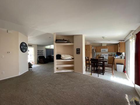 316 S 5th St, Taft, CA 93268 photo 9