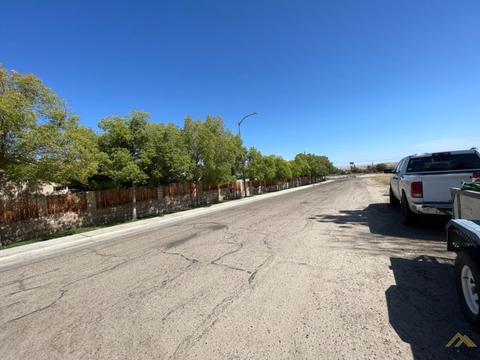 316 S 5th St, Taft, CA 93268 photo 22