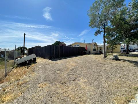 316 S 5th St, Taft, CA 93268 photo 4