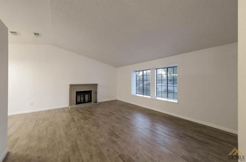 3613 Harris Rd, Bakersfield, CA 93313 photo 4