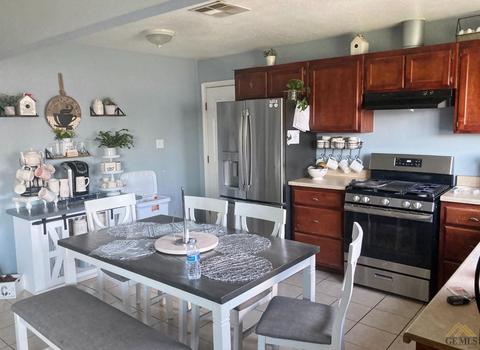4709 Beehan St, Bakersfield, CA 93307 photo 5