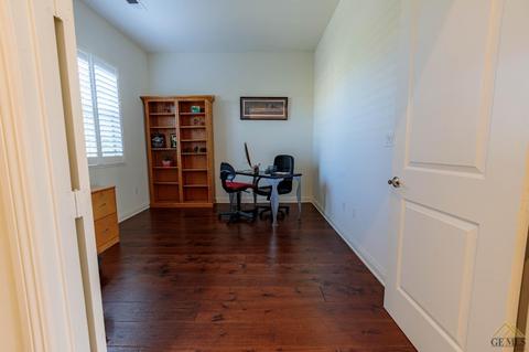 4113 Greendale Ct, Bakersfield, CA 93311 photo 6