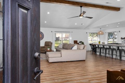 28081 Black Gold Way, Tehachapi, CA 93561 photo 13