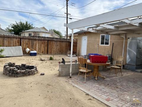 329 D St, Taft, CA 93268 photo 15