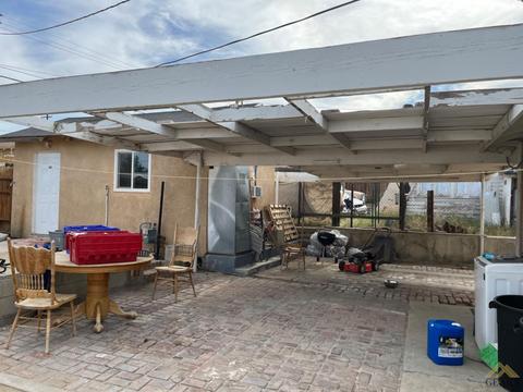 329 D St, Taft, CA 93268 photo 17