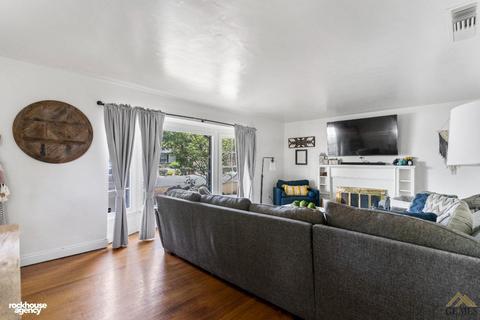 2500 Pine St, Bakersfield, CA 93301 photo 5