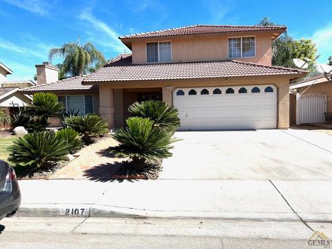 2107 5th Dr, Delano, CA 93215 photo 2