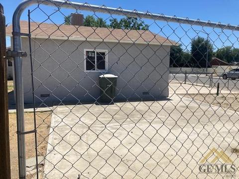 2242 2nd St, Wasco, CA 93280 photo 8