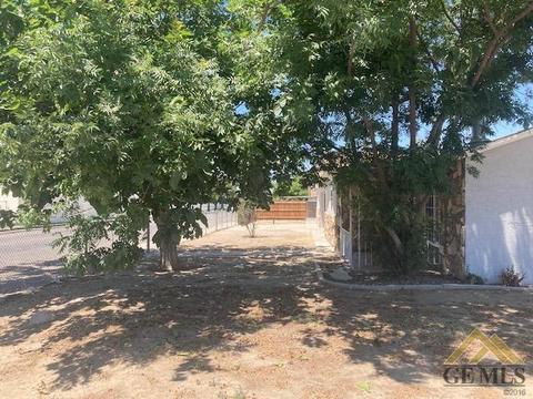 2242 2nd St, Wasco, CA 93280 photo 5