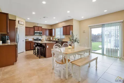 0 N 9227 Red Pine Dr, Shafter, CA 93263 photo 5
