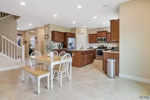 0 N 9227 Red Pine Dr, Shafter, CA 93263 photo 4