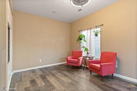 824 S Green St, Tehachapi, CA 93561 photo 5