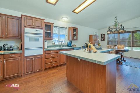 600 44th St, Bakersfield, CA 93301 photo 12
