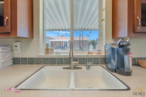 600 44th St, Bakersfield, CA 93301 photo 15