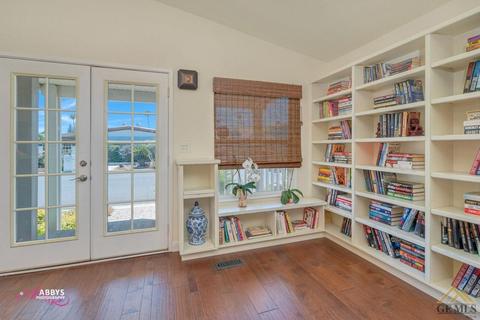 600 44th St, Bakersfield, CA 93301 photo 5
