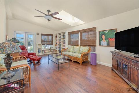 600 44th St, Bakersfield, CA 93301 photo 6