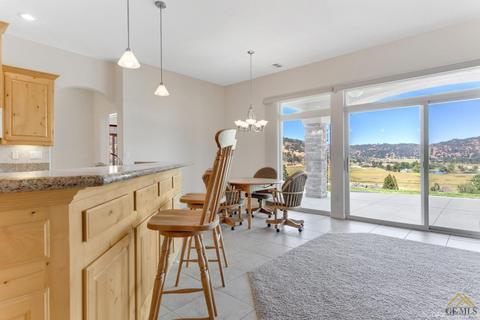 23741 Dart Dr, Tehachapi, CA 93561 photo 11