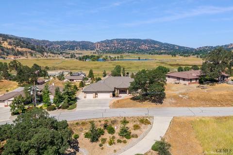 23741 Dart Dr, Tehachapi, CA 93561 photo 3
