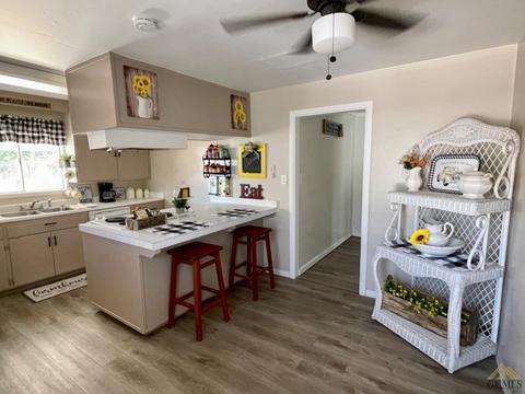 113 E Woodrow St, Taft, CA 93268 photo 18
