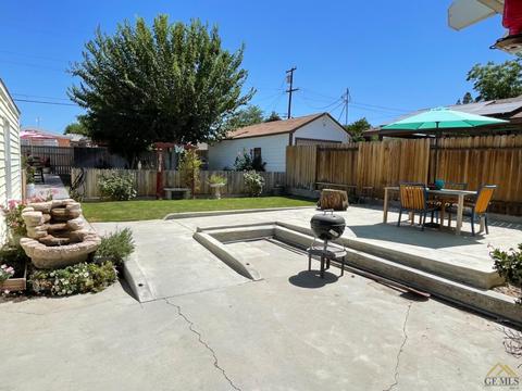 113 E Woodrow St, Taft, CA 93268 photo 31