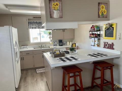 113 E Woodrow St, Taft, CA 93268 photo 19