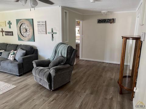 113 E Woodrow St, Taft, CA 93268 photo 14