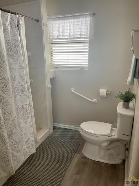113 E Woodrow St, Taft, CA 93268 photo 22