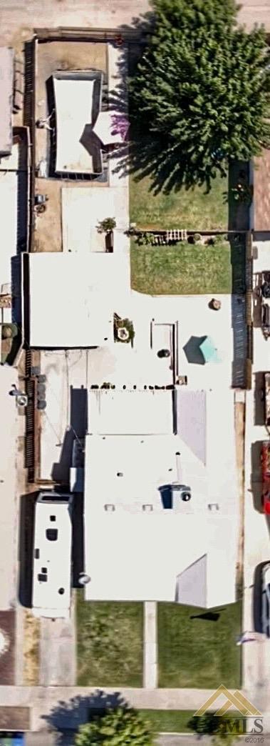 113 E Woodrow St, Taft, CA 93268 photo 10