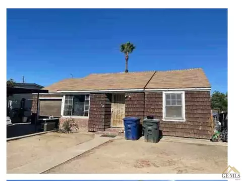 207 Taylor St, Taft, CA 93268 photo 1