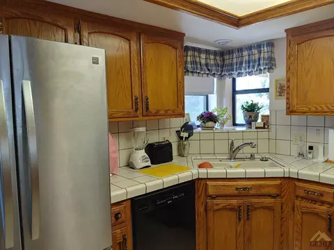22610 Lake Dr, Tehachapi, CA 93561 photo 16